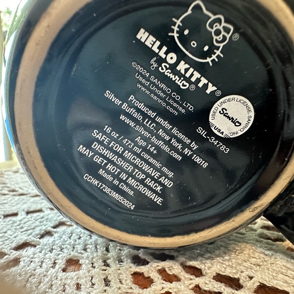 Halloween HELLO KITTY coffee mug - Picture 3 of 5